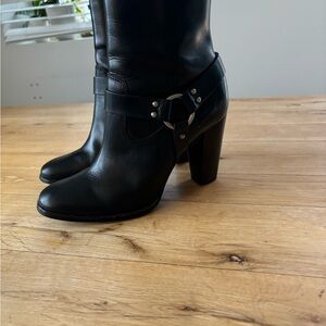 Frye black leather bootie, silver harness hardware, sz 6.5, 3 1/2 in heel